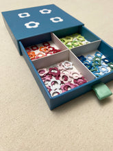 Cargar imagen en el visor de la galería, ALLSTITCH SET MARCADORES FLOR
