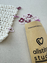 Cargar imagen en el visor de la galería, ALLSTITCH MARCADORES CORAZÓN