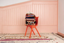 Cargar imagen en el visor de la galería, REVISTA POMPOM INVIERNO 2022-43