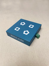 Cargar imagen en el visor de la galería, ALLSTITCH SET MARCADORES FLOR
