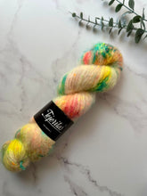 Cargar imagen en el visor de la galería, FLUFFY TEJERITAS
