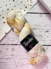 Cargar imagen en el visor de la galería, MERINO SOCK FINGERING TEJERITAS
