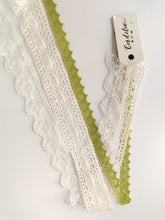 Cargar imagen en el visor de la galería, Retazos Cintas - Puntilla - Tul
