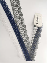 Cargar imagen en el visor de la galería, Retazos Cintas - Puntilla - Tul
