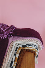 Cargar imagen en el visor de la galería, REVISTA POMPOM INVIERNO 2021-39
