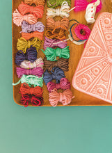 Cargar imagen en el visor de la galería, REVISTA POMPOM VERANO 2022 - 41
