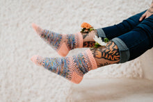 Cargar imagen en el visor de la galería, REVISTA POMPOM PRIMAVERA 2022-40
