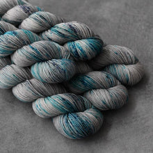 Cargar imagen en el visor de la galería, LBA Merino DK
