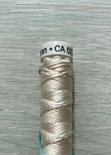Cargar imagen en el visor de la galería, HILO SEDA
