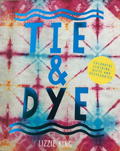 Cargar imagen en el visor de la galería, LIBRO TEÑIDO DE TELA CON AMARRAS
