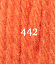 Cargar imagen en el visor de la galería, LANILLA CREWEL 25M
