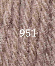 Cargar imagen en el visor de la galería, LANILLA CREWEL 25M
