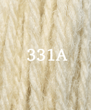 Cargar imagen en el visor de la galería, LANA TAPICERIA 10M

