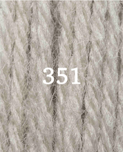 Cargar imagen en el visor de la galería, LANA TAPICERIA 10M
