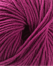 Cargar imagen en el visor de la galería, LANA PURA MERINO 6
