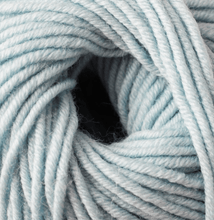 Cargar imagen en el visor de la galería, LANA PURA MERINO 6
