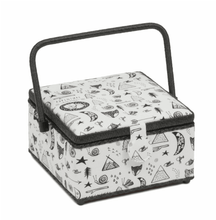 Cargar imagen en el visor de la galería, COSTURERO FORRADO MEDIANO CUADRADO BLANCO/NEGRO
