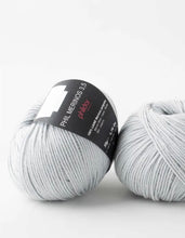 Cargar imagen en el visor de la galería, LANA MERINO FINA 3,5
